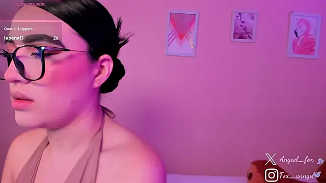 angeel fox online show from February 19, 2026, 2:51 am