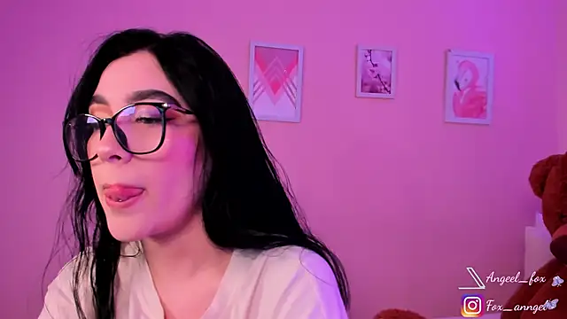 angeel fox online show from March 26, 2026, 3:12 am