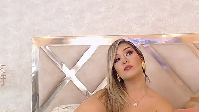 JoannaStanford online show from January 7, 2025, 2:20 am