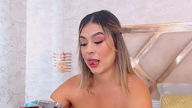 JoannaStanford online show from November 25, 2025, 12:43 am