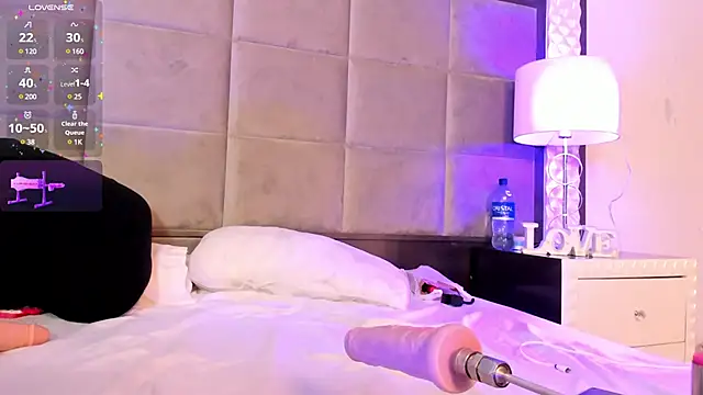 GinaParker  online show from December 21, 2024, 3:14 am