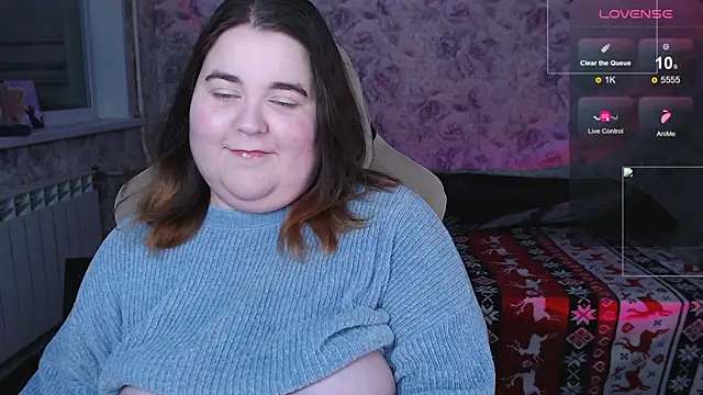 Estelle Hicks online show from November 7, 2025, 6:30 pm