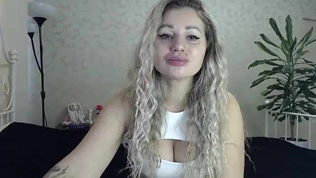 ShyEvaa online show from September 21, 2025, 4:58 am