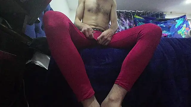 Snapshot of slendt94 chatting on April 14, 2026, 8:26 pm slendt94 online show from April 14, 2026, 8:26 pm