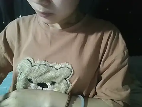 Snapshot of Be-MyMy chatting on April 18, 2026, 1:26 pm Be-MyMy online show from April 18, 2026, 1:26 pm