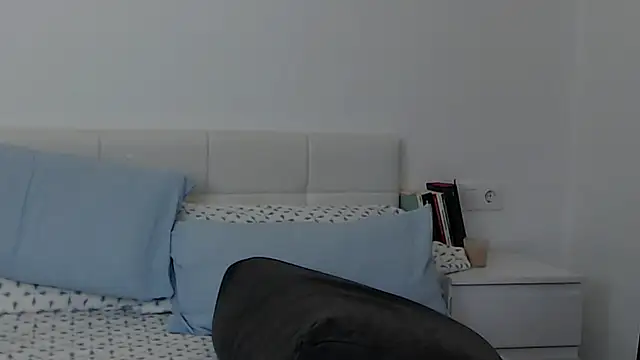 BriannaBk online show from February 15, 2026, 5:20 pm