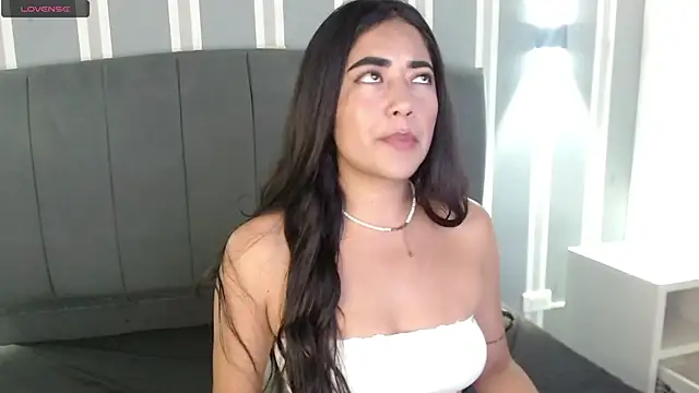 Susy thomson online show from March 7, 2025, 1:07 pm