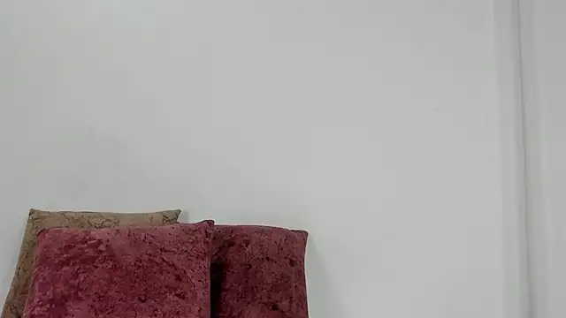 jadesmiith1 online show from December 14, 2024, 2:10 pm