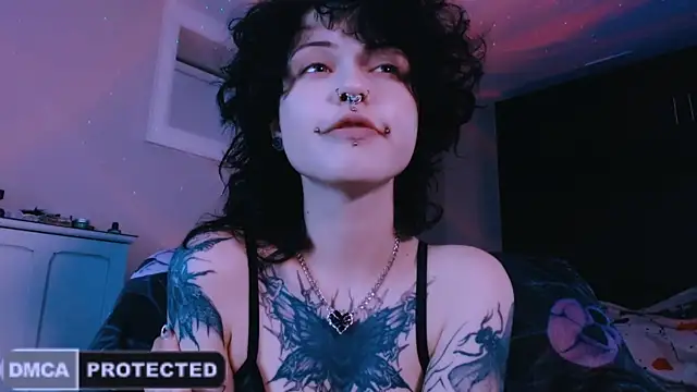 Snapshot of NaughtyLittleFox chatting on May 22, 2026, 5:25 am NaughtyLittleFox online show from May 22, 2026, 5:25 am