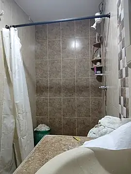 brigitht online show from November 25, 2025, 3:28 am