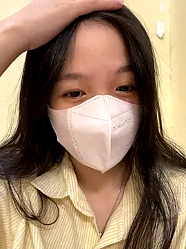 minmin2kk5 online show from October 4, 2025, 4:05 pm