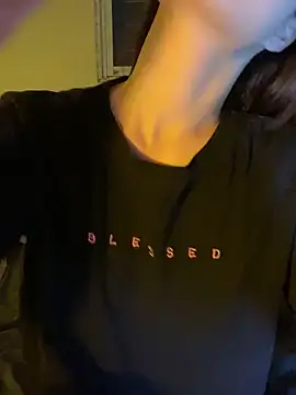 minmin2kk5 online show from March 31, 2026, 6:14 am