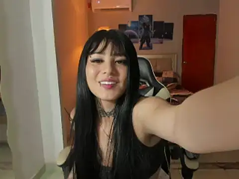 naomi berckley online show from February 15, 2025, 6:23 am