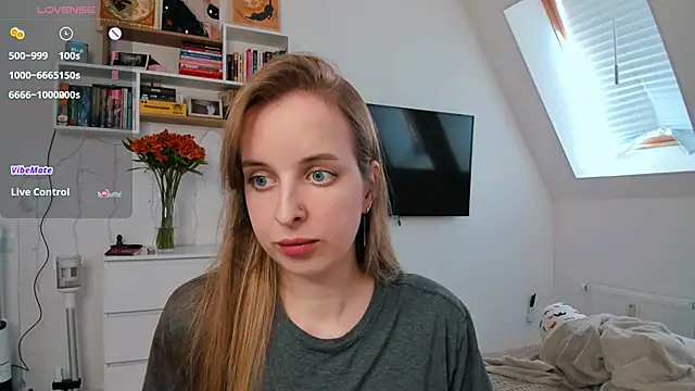 violet blue eyes online show from April 9, 2026, 1:27 pm