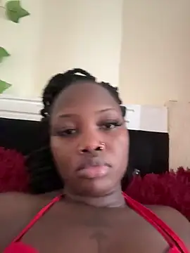 Snapshot of Queen_Arnah254 chatting on May 6, 2026, 1:27 pm Queen Arnah254 online show from May 6, 2026, 1:27 pm