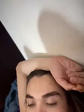 saracaball  online show from November 9, 2025, 7:56 pm