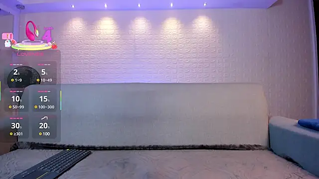 violet scott online show from February 24, 2025, 10:48 am