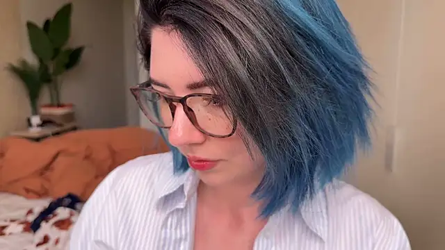 Snapshot of _vixenp chatting on June 1, 2026, 4:31 pm vixenp online show from June 1, 2026, 4:31 pm