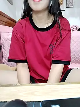 cream1299 online show from October 28, 2025, 12:52 pm