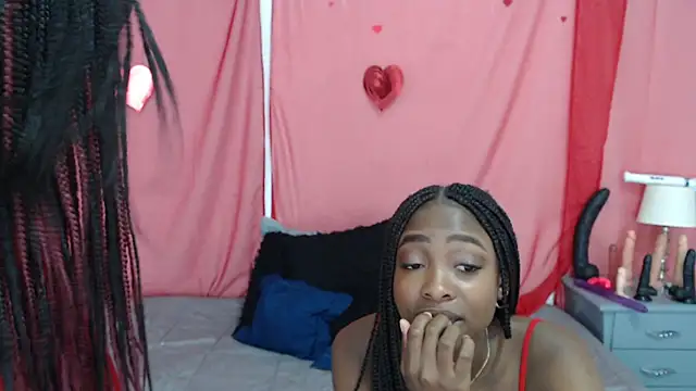 Nicole Colette  online show from March 10, 2025, 12:15 pm