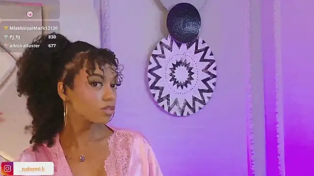 Snapshot of Nahomi_King chatting on February 6, 2025, 3:52 pm Nahomi King online show from February 6, 2025, 3:52 pm