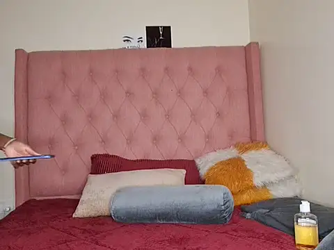 Wendy smal - online show from December 22, 2024, 5:23 am