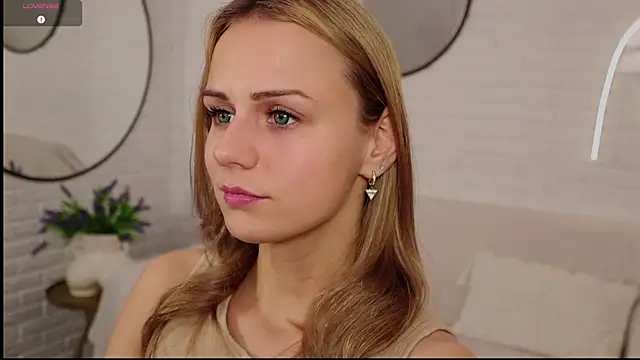 Wendy D0ll online show from October 11, 2025, 9:24 pm