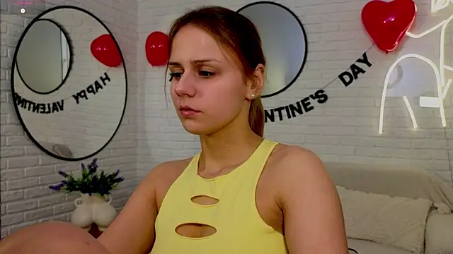 Snapshot of Wendy_D0ll chatting on February 16, 2026, 9:22 pm Wendy D0ll online show from February 16, 2026, 9:22 pm