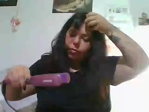 Snapshot of scarletttlove chatting on June 13, 2026, 1:03 am scarletttlove online show from June 13, 2026, 1:03 am