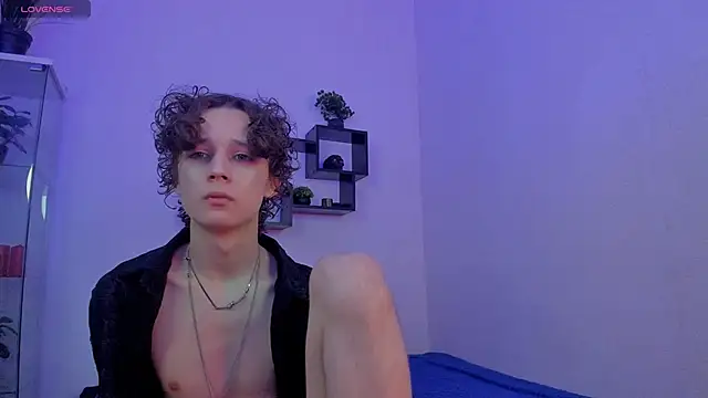 Snapshot of Vampirella_GS chatting on December 27, 2024, 10:12 am Vampirella GS online show from December 27, 2024, 10:12 am