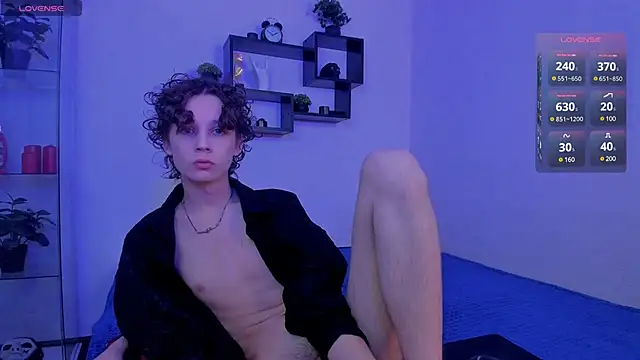 Snapshot of Vampirella_GS chatting on December 28, 2024, 2:32 pm Vampirella GS online show from December 28, 2024, 2:32 pm