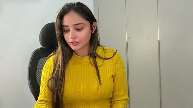 demieliss online show from December 22, 2025, 5:43 pm