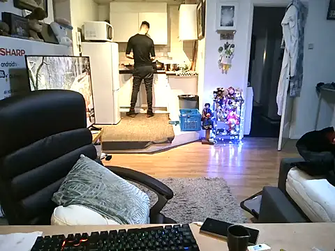 mihaimichael online show from December 2, 2025, 12:05 am