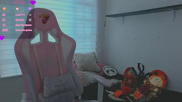 keyla roberts777 online show from October 4, 2025, 7:45 pm