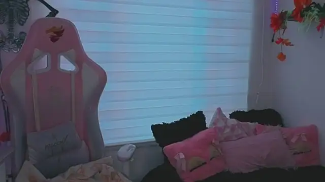 keyla roberts777 online show from October 19, 2025, 11:44 am