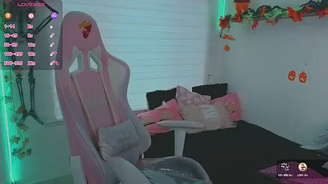 keyla roberts777 online show from October 20, 2025, 7:36 pm