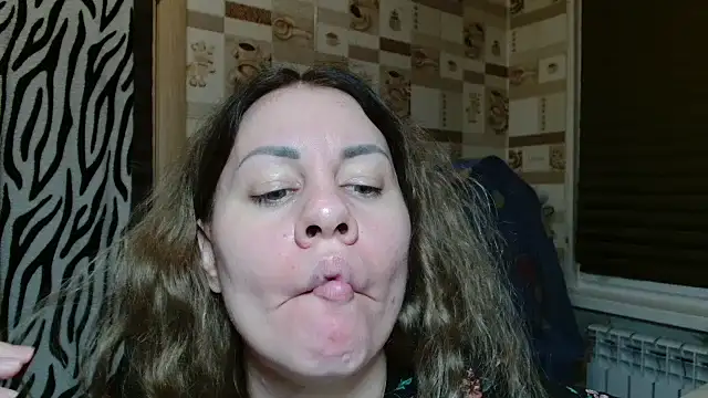 Snapshot of TherestlessKitty chatting on March 12, 2026, 10:27 pm TherestlessKitty online show from March 12, 2026, 10:27 pm