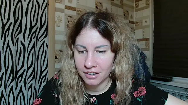 Snapshot of TherestlessKitty chatting on April 8, 2026, 10:21 pm TherestlessKitty online show from April 8, 2026, 10:21 pm