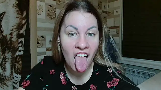Snapshot of TherestlessKitty chatting on April 14, 2026, 10:16 pm TherestlessKitty online show from April 14, 2026, 10:16 pm