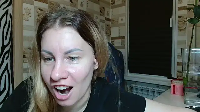 TherestlessKitty online show from May 26, 2026, 10:17 pm