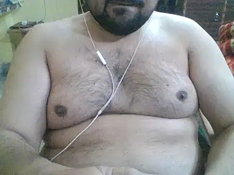 ARYANAVAILABLE online show from February 3, 2025, 8:57 pm