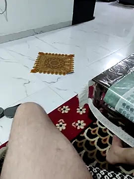 ARYANAVAILABLE online show from February 13, 2026, 9:55 pm