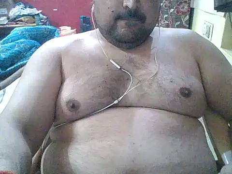 ARYANAVAILABLE online show from May 11, 2026, 11:02 pm