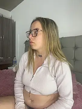 Cristal v 1 online show from February 22, 2026, 3:40 am