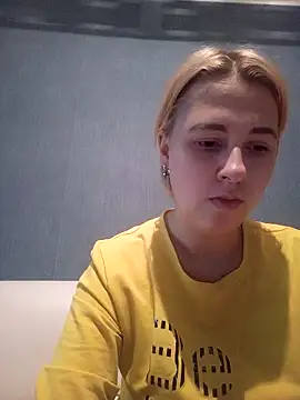 Snapshot of Gussie_Bridie chatting on December 6, 2024, 2:28 pm Gussie Bridie online show from December 6, 2024, 2:28 pm