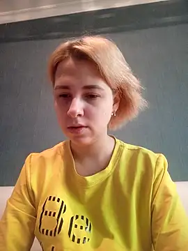 Snapshot of Gussie_Bridie chatting on December 7, 2024, 8:55 am Gussie Bridie online show from December 7, 2024, 8:55 am