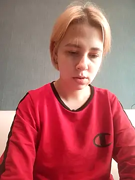 Snapshot of Gussie_Bridie chatting on December 10, 2024, 9:33 am Gussie Bridie online show from December 10, 2024, 9:33 am