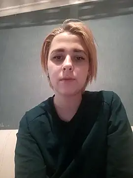 Snapshot of Gussie_Bridie chatting on December 18, 2024, 4:17 pm Gussie Bridie online show from December 18, 2024, 4:17 pm