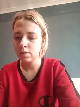 Snapshot of Gussie_Bridie chatting on December 26, 2024, 8:28 am Gussie Bridie online show from December 26, 2024, 8:28 am