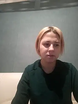 Snapshot of Gussie_Bridie chatting on December 28, 2024, 1:28 pm Gussie Bridie online show from December 28, 2024, 1:28 pm